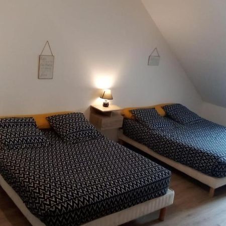 Отель Le Relais De Poste Orbigny Экстерьер фото